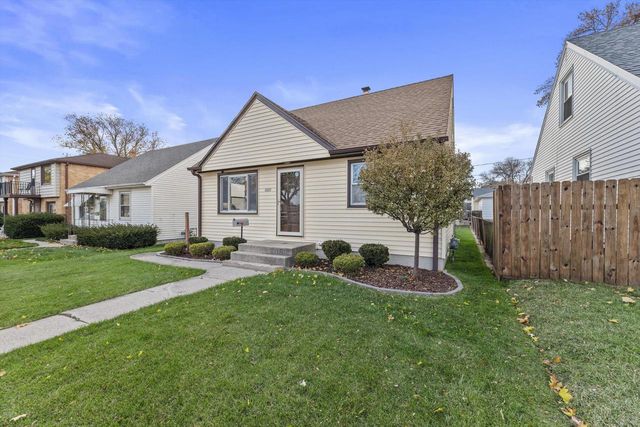 2807 S 68th STREET, Milwaukee, WI 53219