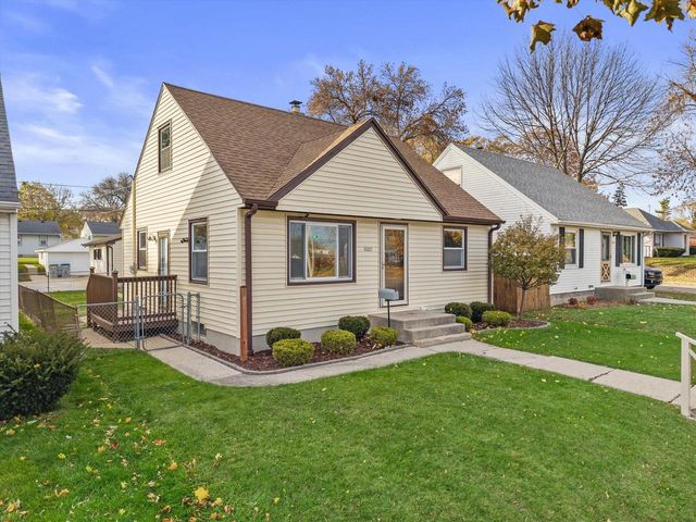 2807 S 68th STREET, Milwaukee, WI 53219