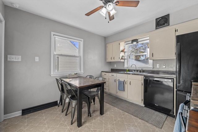 2807 S 68th STREET, Milwaukee, WI 53219