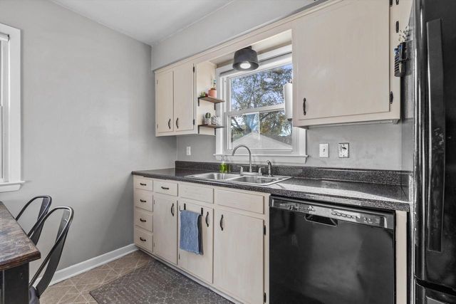 2807 S 68th STREET, Milwaukee, WI 53219