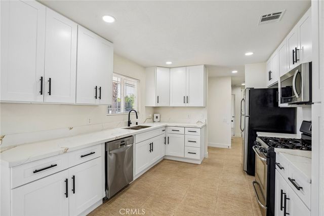 2804 E Valencia, Palm Springs, CA 92262