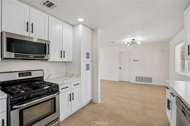 2804 E Valencia, Palm Springs, CA 92262