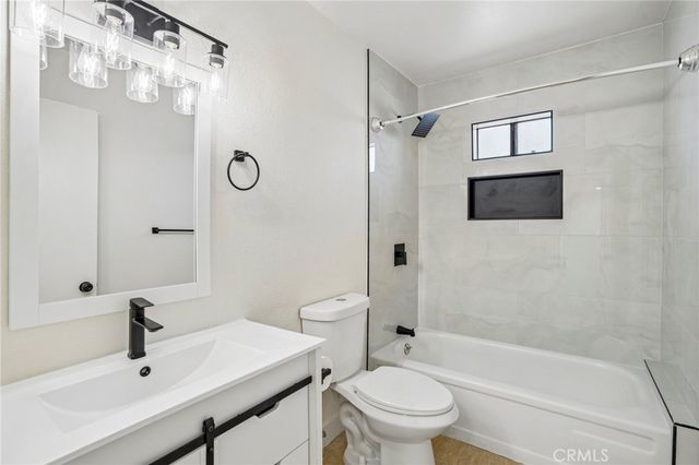 2804 E Valencia, Palm Springs, CA 92262