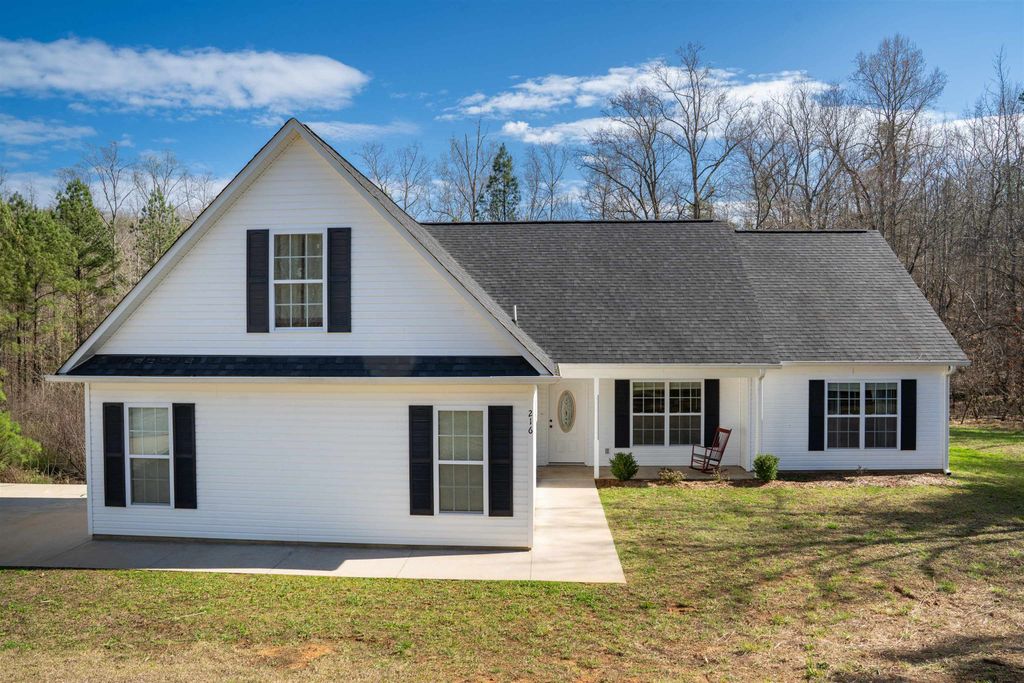 216 Hillcrest Drive, Gaffney, SC 29340