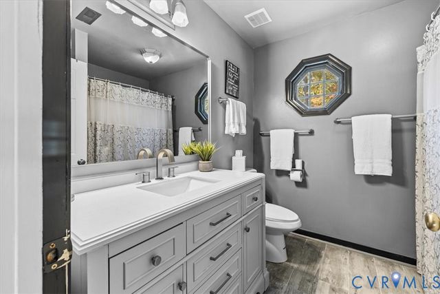 3900 Fawn Ct, North Dinwiddie, VA 23803