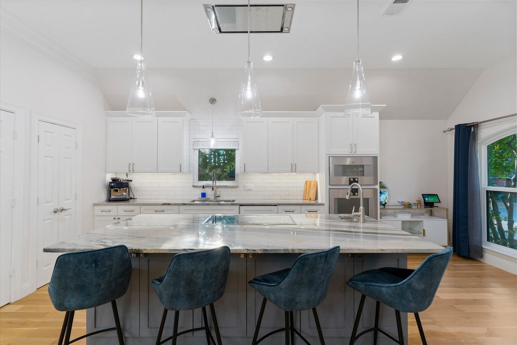 501 Green Meadow Street N, Colleyville, TX 76034 — exterior