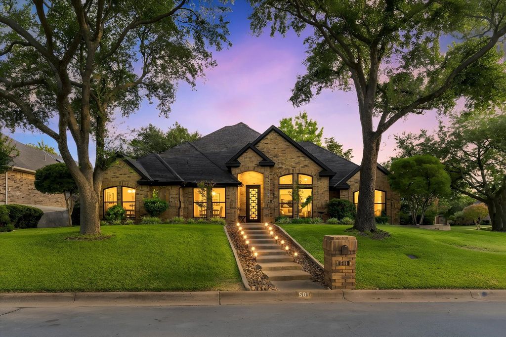 501 Green Meadow Street N, Colleyville, TX 76034 — photo 2