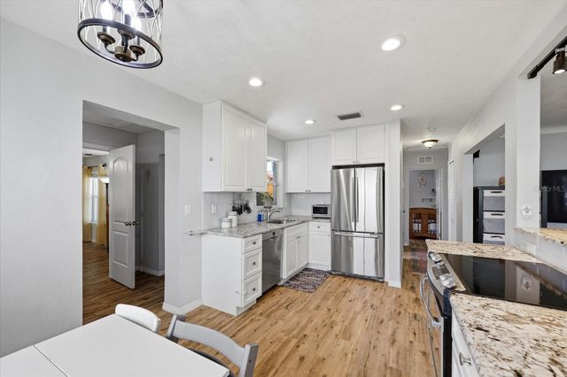 3021 10TH STREET N, St Petersburg, FL 33704