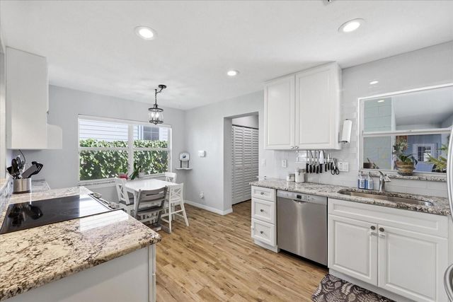 3021 10TH STREET N, St Petersburg, FL 33704