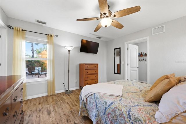 3021 10TH STREET N, St Petersburg, FL 33704