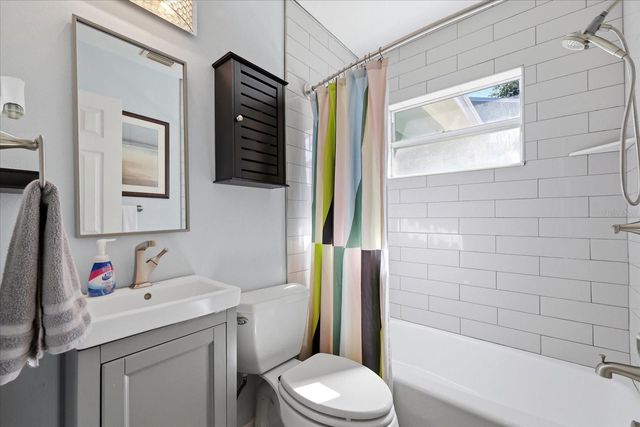 3021 10TH STREET N, St Petersburg, FL 33704