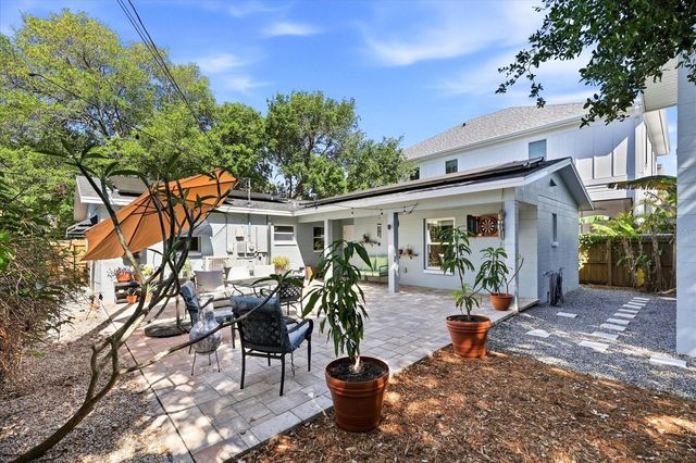 3021 10TH STREET N, St Petersburg, FL 33704