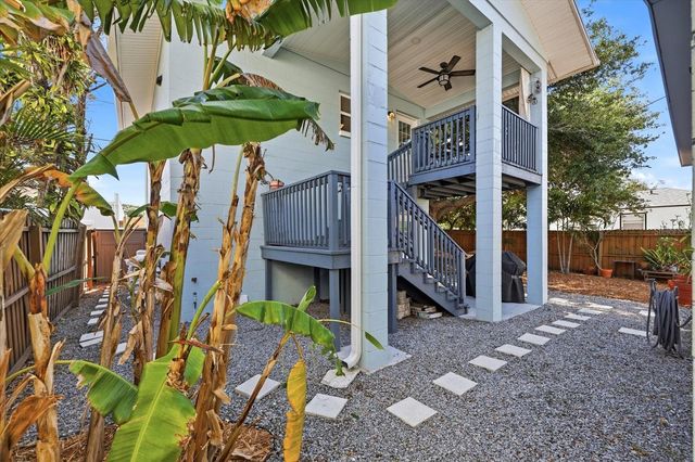 3021 10TH STREET N, St Petersburg, FL 33704