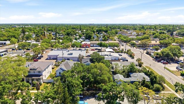 3021 10TH STREET N, St Petersburg, FL 33704