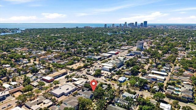 3021 10TH STREET N, St Petersburg, FL 33704