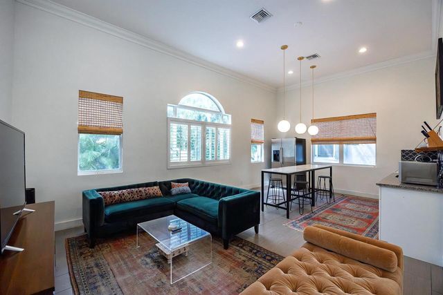 717 Forest Hill Boulevard, West Palm Beach, FL 33405