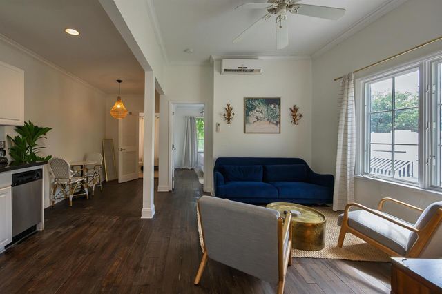 717 Forest Hill Boulevard, West Palm Beach, FL 33405