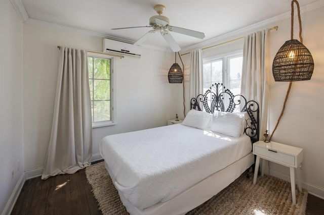 717 Forest Hill Boulevard, West Palm Beach, FL 33405