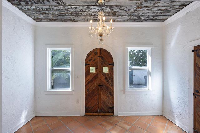 717 Forest Hill Boulevard, West Palm Beach, FL 33405