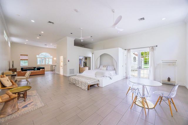 717 Forest Hill Boulevard, West Palm Beach, FL 33405
