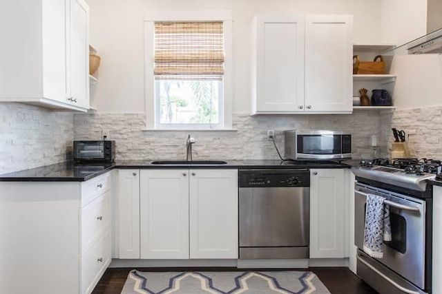 717 Forest Hill Boulevard, West Palm Beach, FL 33405