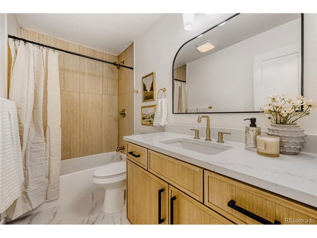 598 Emery Rd, Northglenn, CO 80233