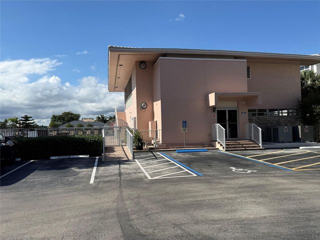 3161 S Ocean Drive 901, Hallandale Beach, FL 33009