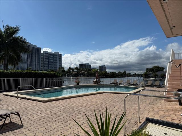 3161 S Ocean Drive 901, Hallandale Beach, FL 33009