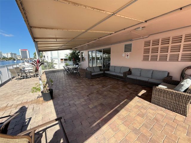 3161 S Ocean Drive 901, Hallandale Beach, FL 33009