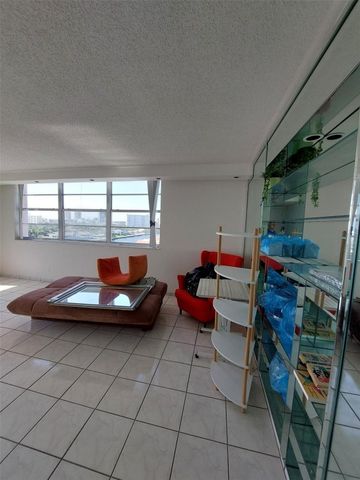 3161 S Ocean Drive 901, Hallandale Beach, FL 33009