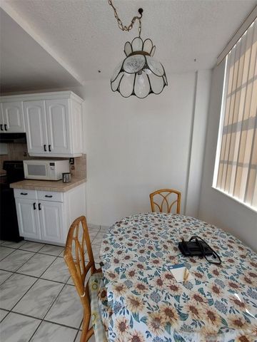 3161 S Ocean Drive 901, Hallandale Beach, FL 33009