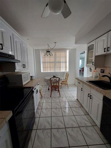 3161 S Ocean Drive 901, Hallandale Beach, FL 33009