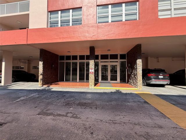 3161 S Ocean Drive 901, Hallandale Beach, FL 33009