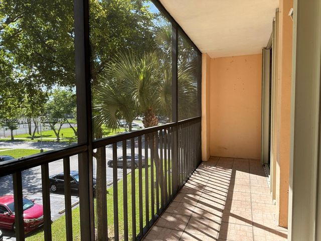 8420 SW 133rd Ave Rd 317, Miami, FL 33183