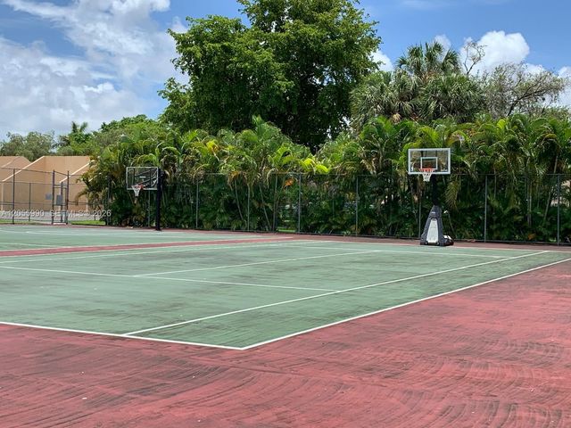 8420 SW 133rd Ave Rd 317, Miami, FL 33183