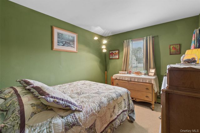 140 Oak Street, Medford, NY 11763