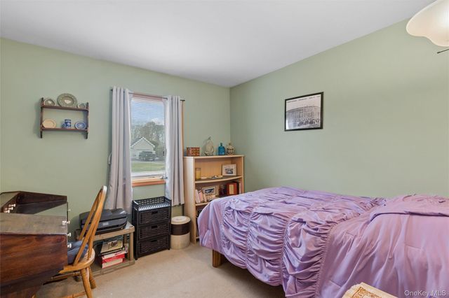 140 Oak Street, Medford, NY 11763