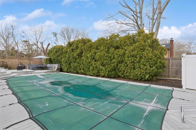 140 Oak Street, Medford, NY 11763