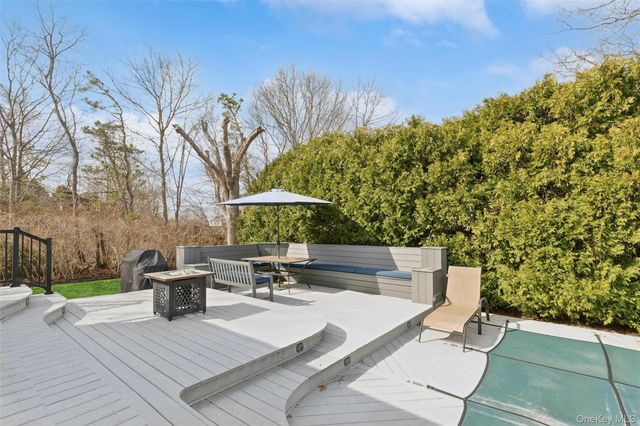 140 Oak Street, Medford, NY 11763