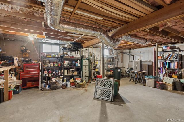 140 Oak Street, Medford, NY 11763