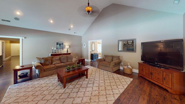 299 Boxwood Lane, Dayton, TN 37321