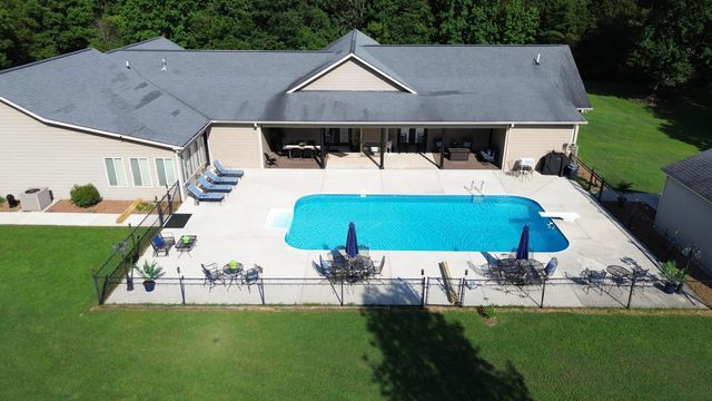 299 Boxwood Lane, Dayton, TN 37321