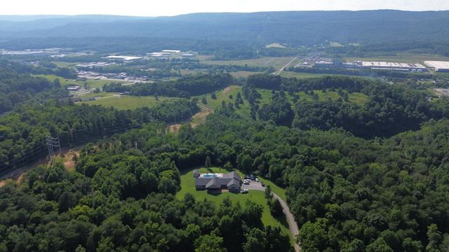 299 Boxwood Lane, Dayton, TN 37321