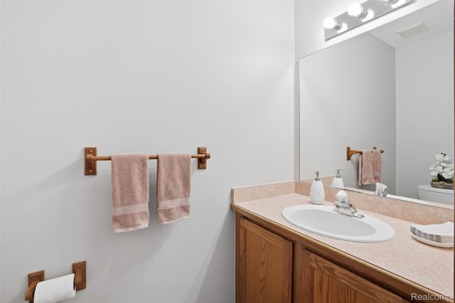 1883 Willowicke Drive, Wixom, MI 48393