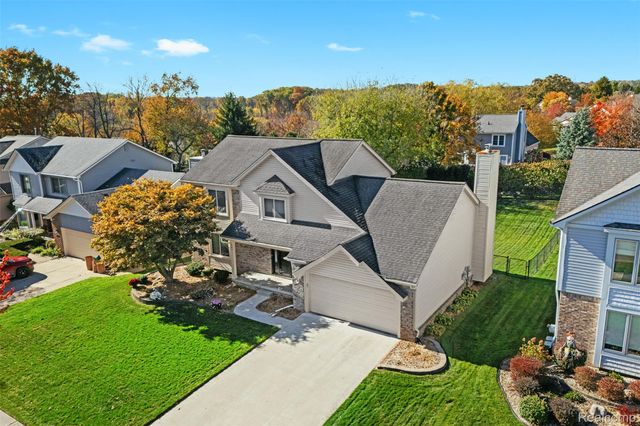 1883 Willowicke Drive, Wixom, MI 48393