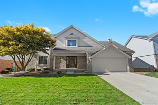 1883 Willowicke Drive, Wixom, MI 48393