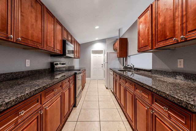 1029 Staghorn Street, Wellington, FL 33414