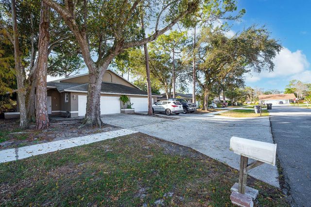 1029 Staghorn Street, Wellington, FL 33414