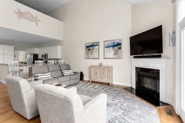 60 Tuscany Drive 60, Franklin, MA 02038