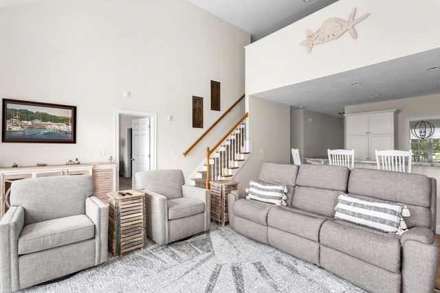 60 Tuscany Drive 60, Franklin, MA 02038